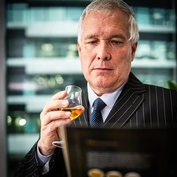 one-photo-studio-commercial-whisky4